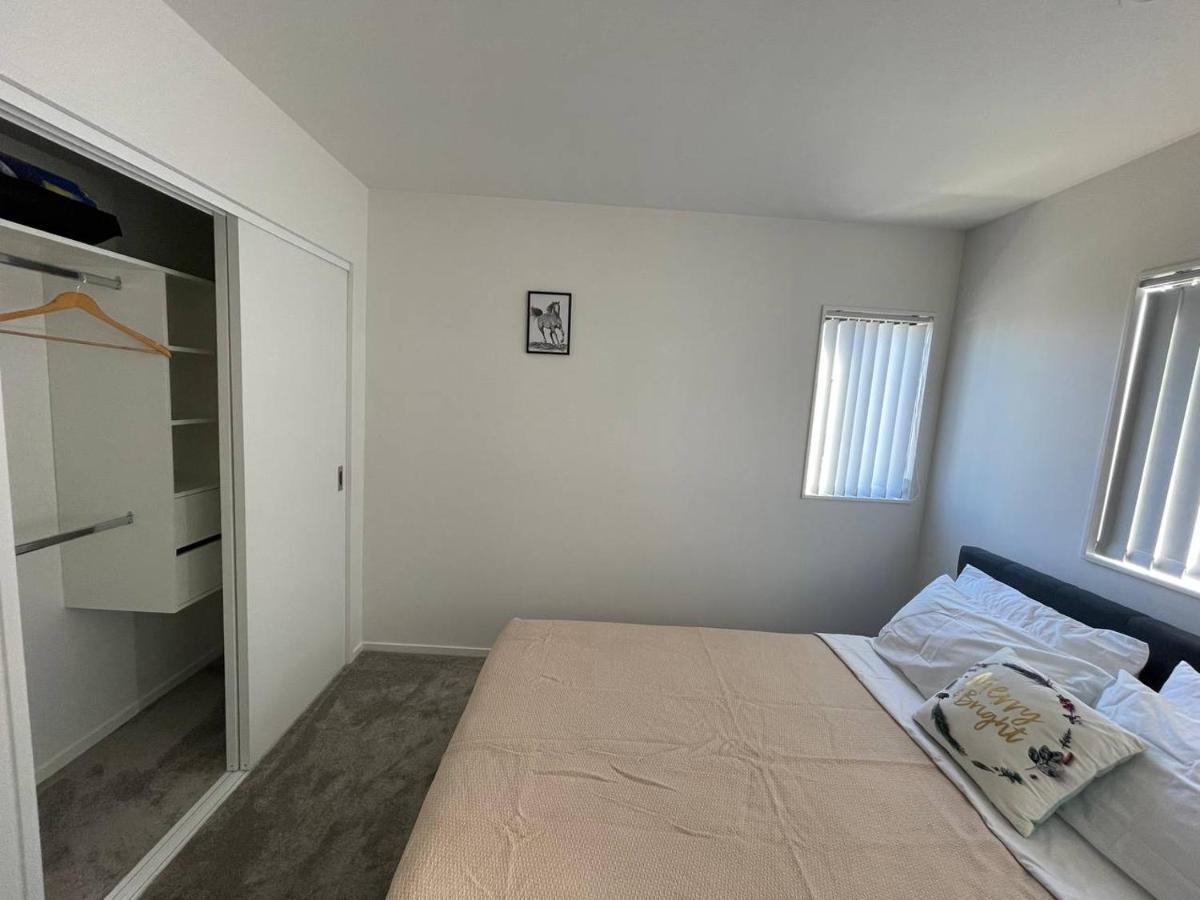 4 Bedroom Home Fully Furnished In Papakura, Auckland Ngoại thất bức ảnh